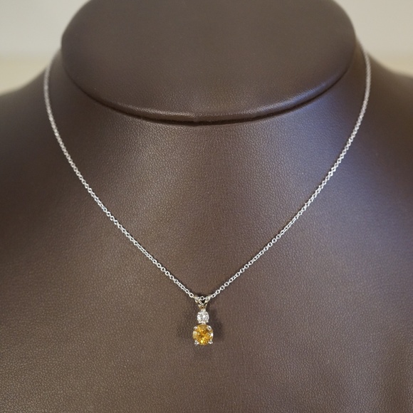 14KW Gold Genuine Citrine & Dia. Pendant W/Chain - Picture 3 of 7